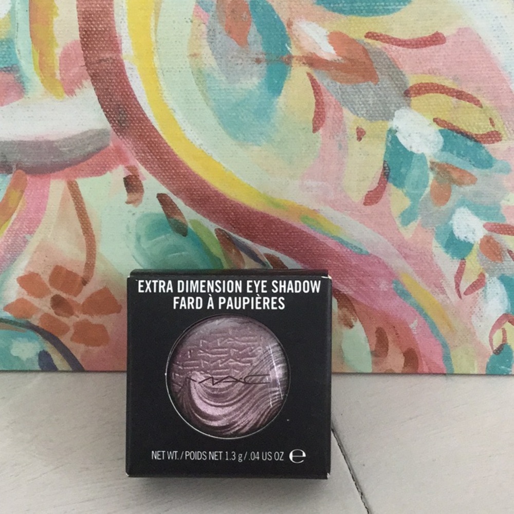 MAC Extra Dimension eye shadow